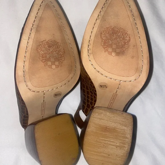 Vince Camuto Chemine Clog Mules - Picture 8 of 8